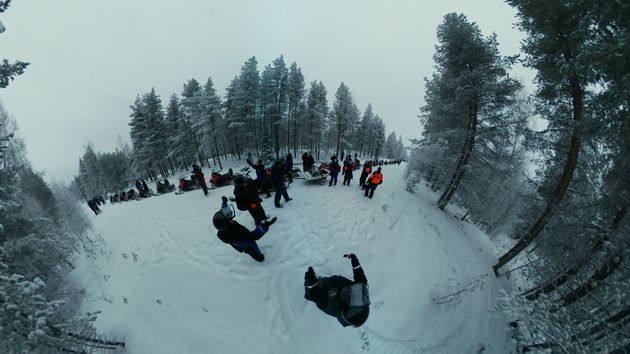 Plat beeld van een 360 graden opname. Deze beelden met een Gear VR bril zijn echter awesome!