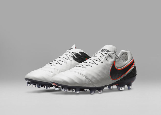 Nike_Football_TIEMPO_LEGEND_E_rectangle_1600